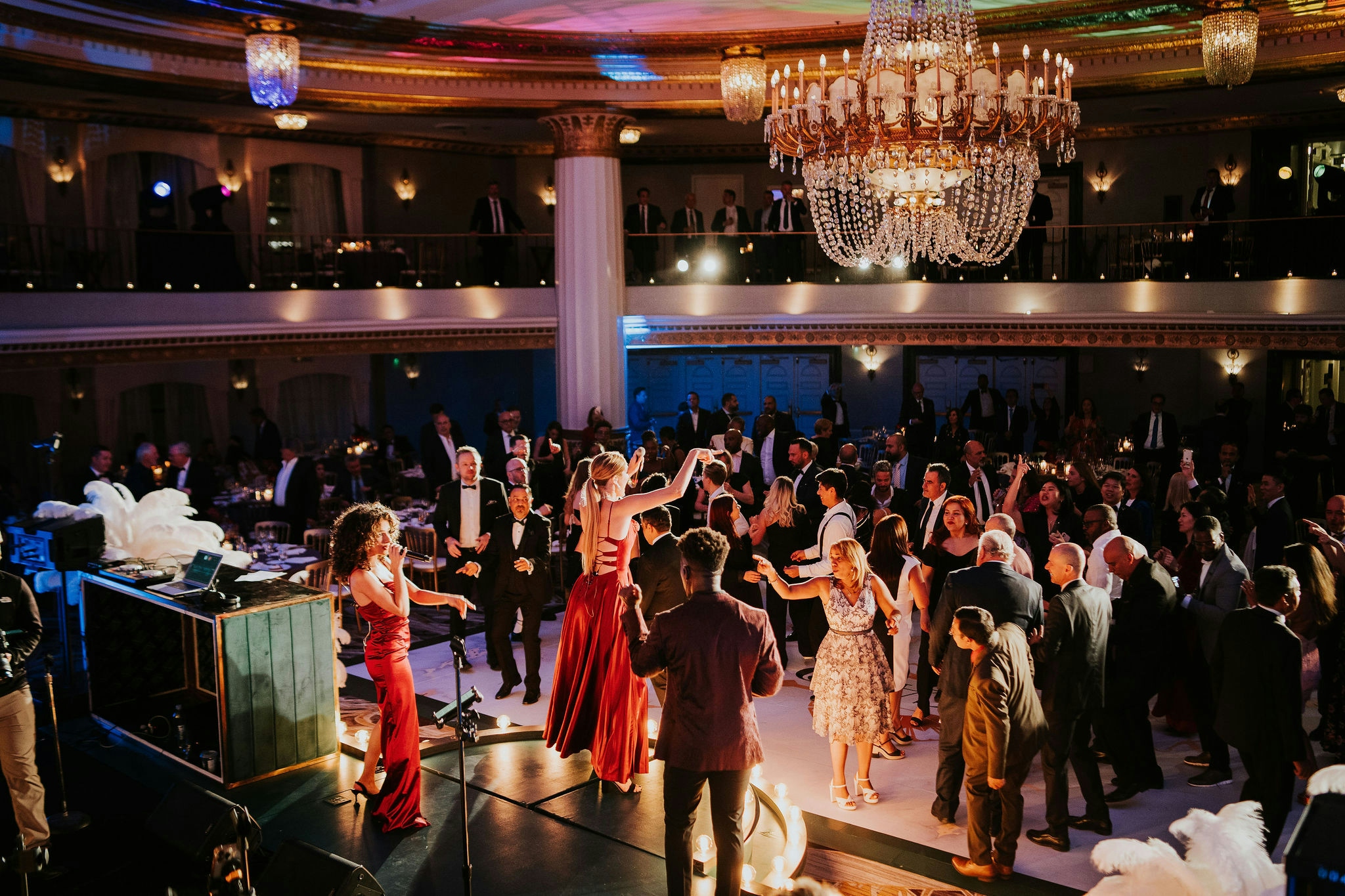 Troy Curtis Entertainment performing at a luxury New Jersey wedding