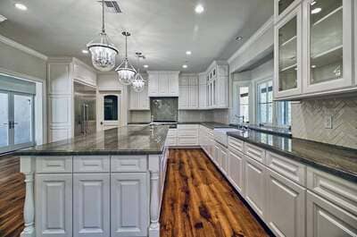 {{ custom_values.service_1 }} in {{custom_values.area_5})