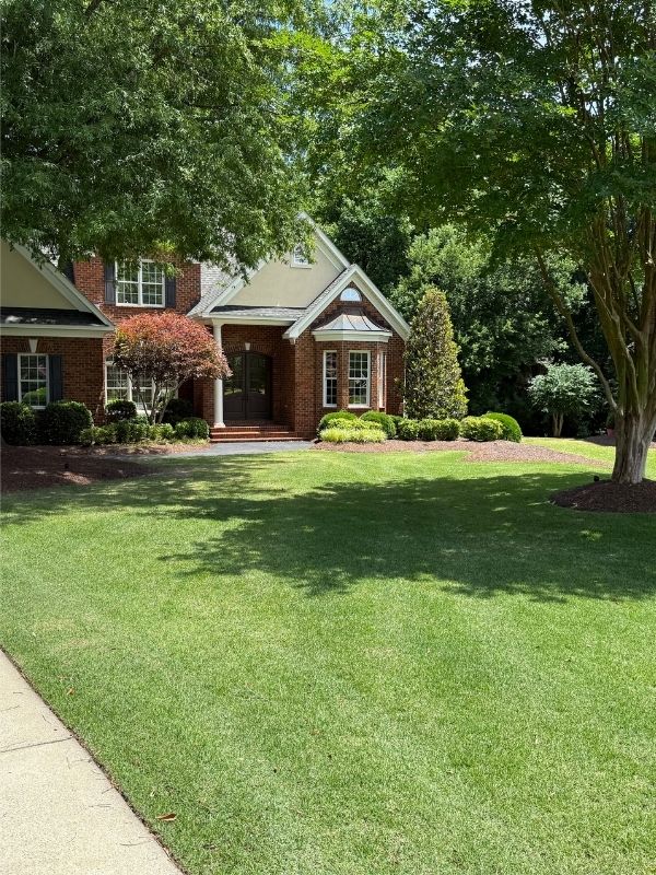 Full Service lawn care in Greenville, NC