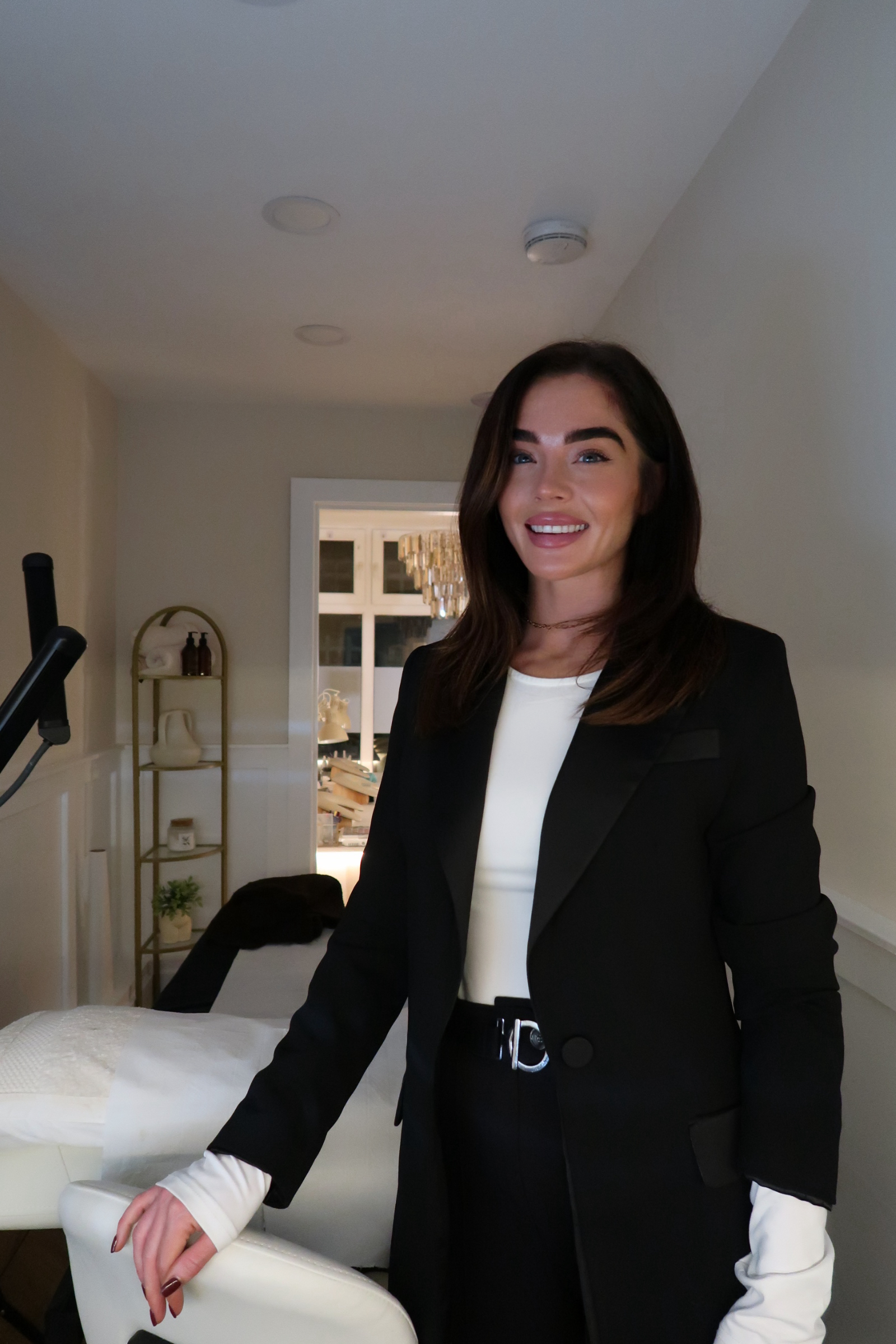 Mary Spence Expert PMU Artist In Paisley, Scotland.