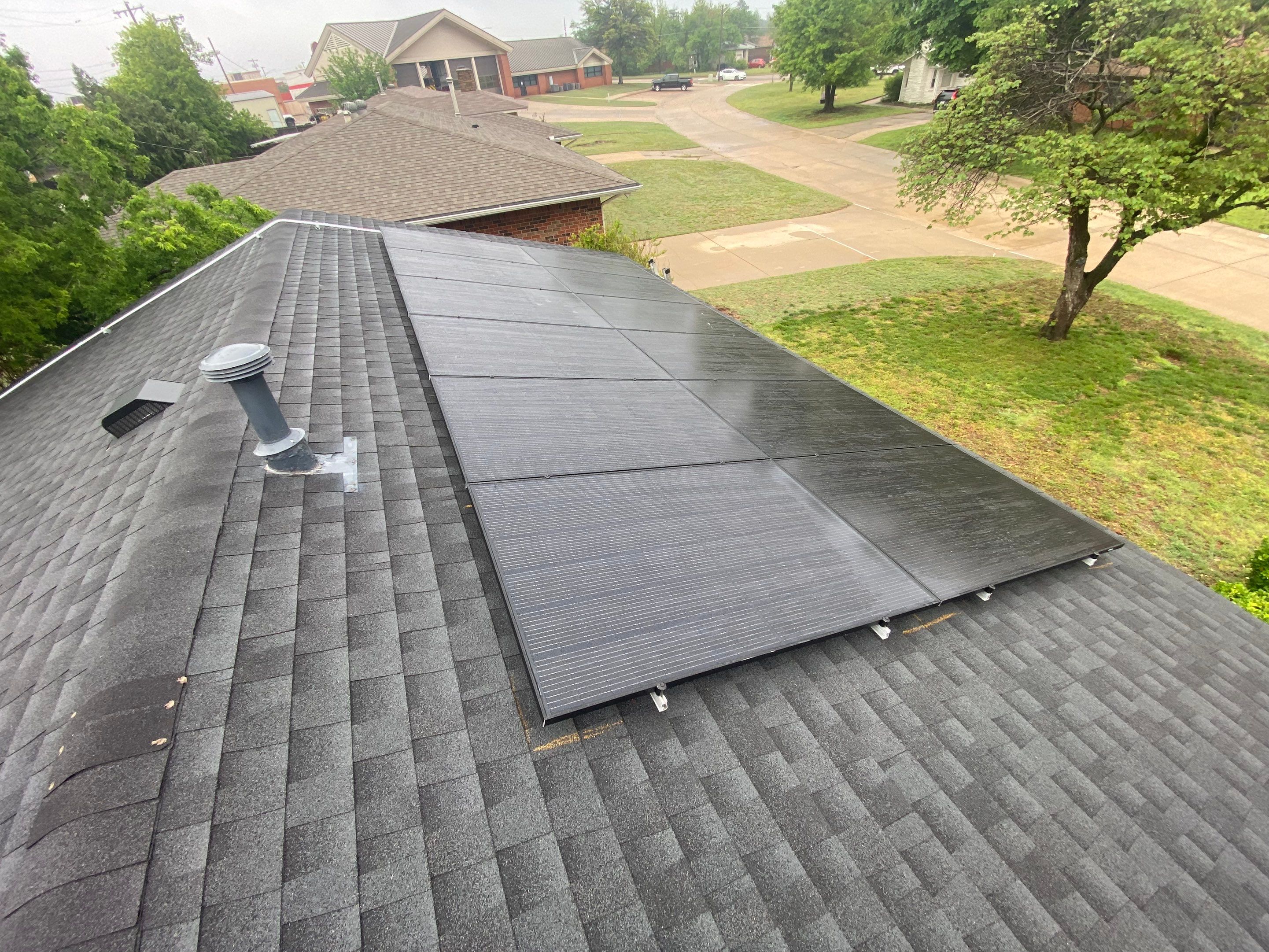 Completed Okie Solar installation in Oklahoma