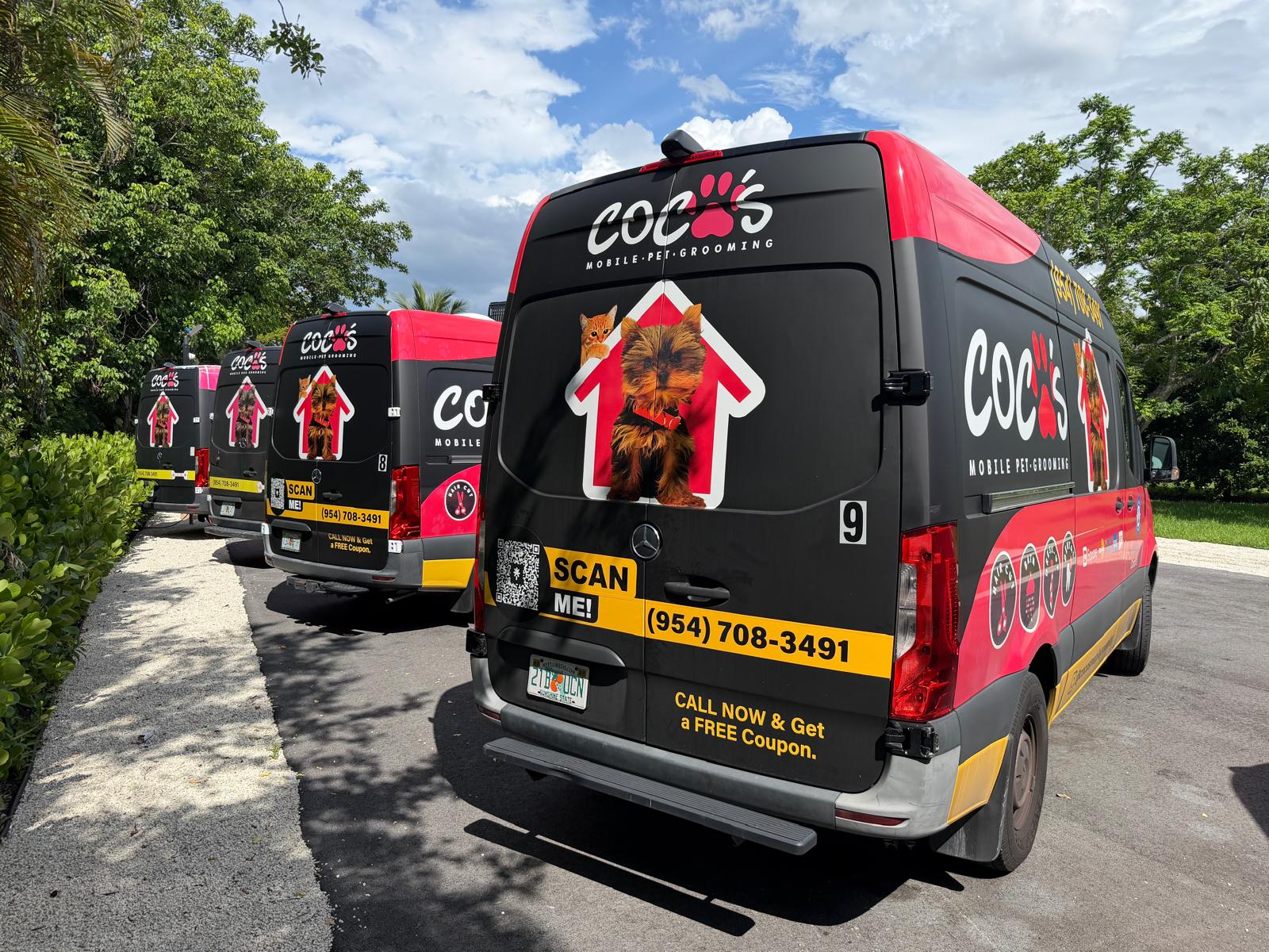 Coco's mobile grooming van serving Southwest Ranches and Broward communities