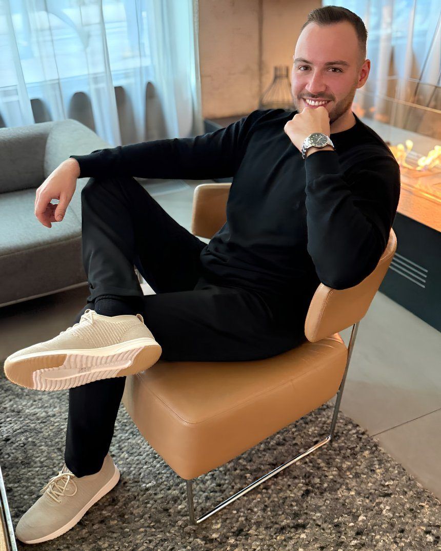 Julian Helbig in seinem Büro in Harpstedt