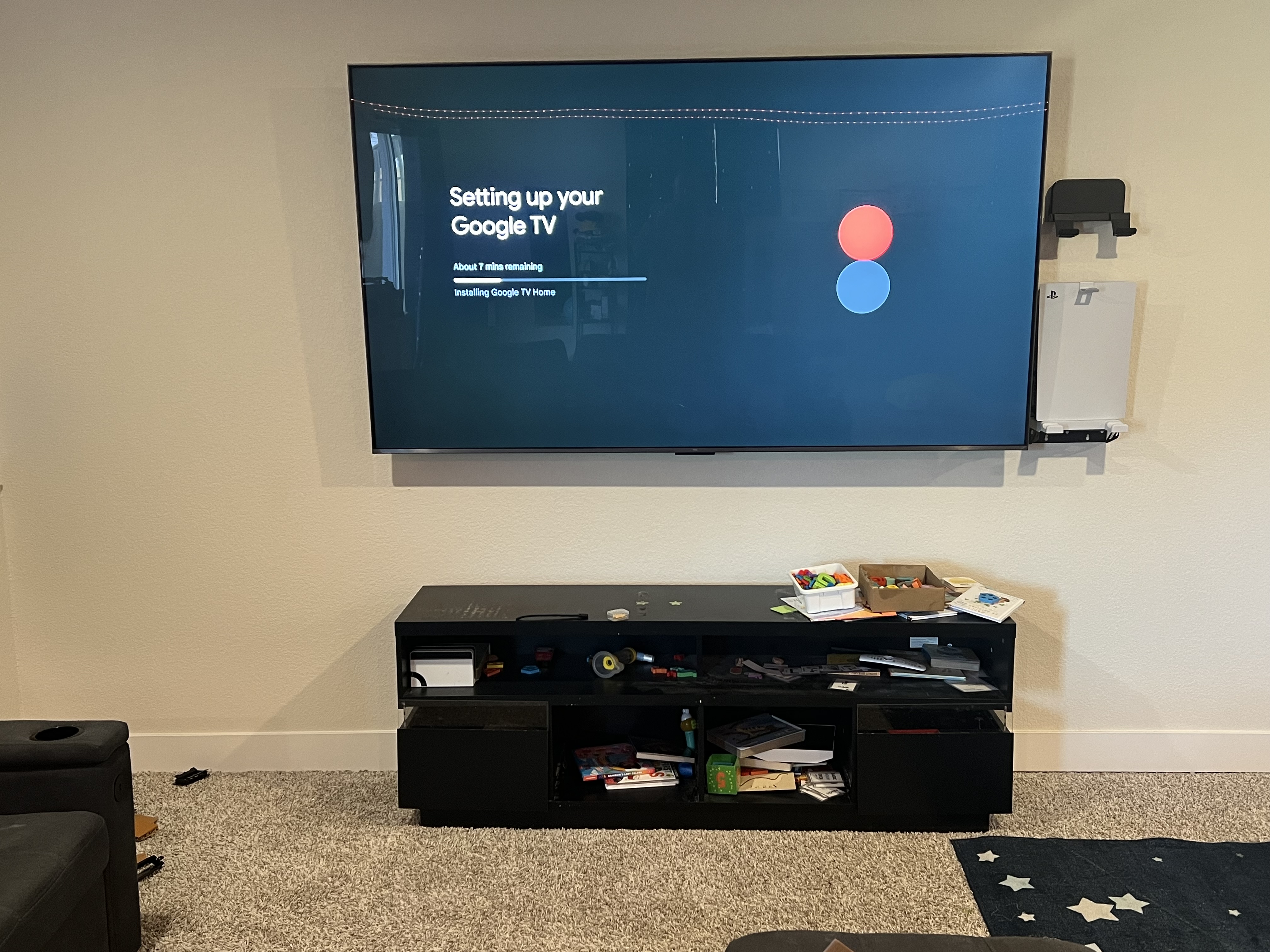 Large-format TV mount with hidden cables by I Hang Flat Screens