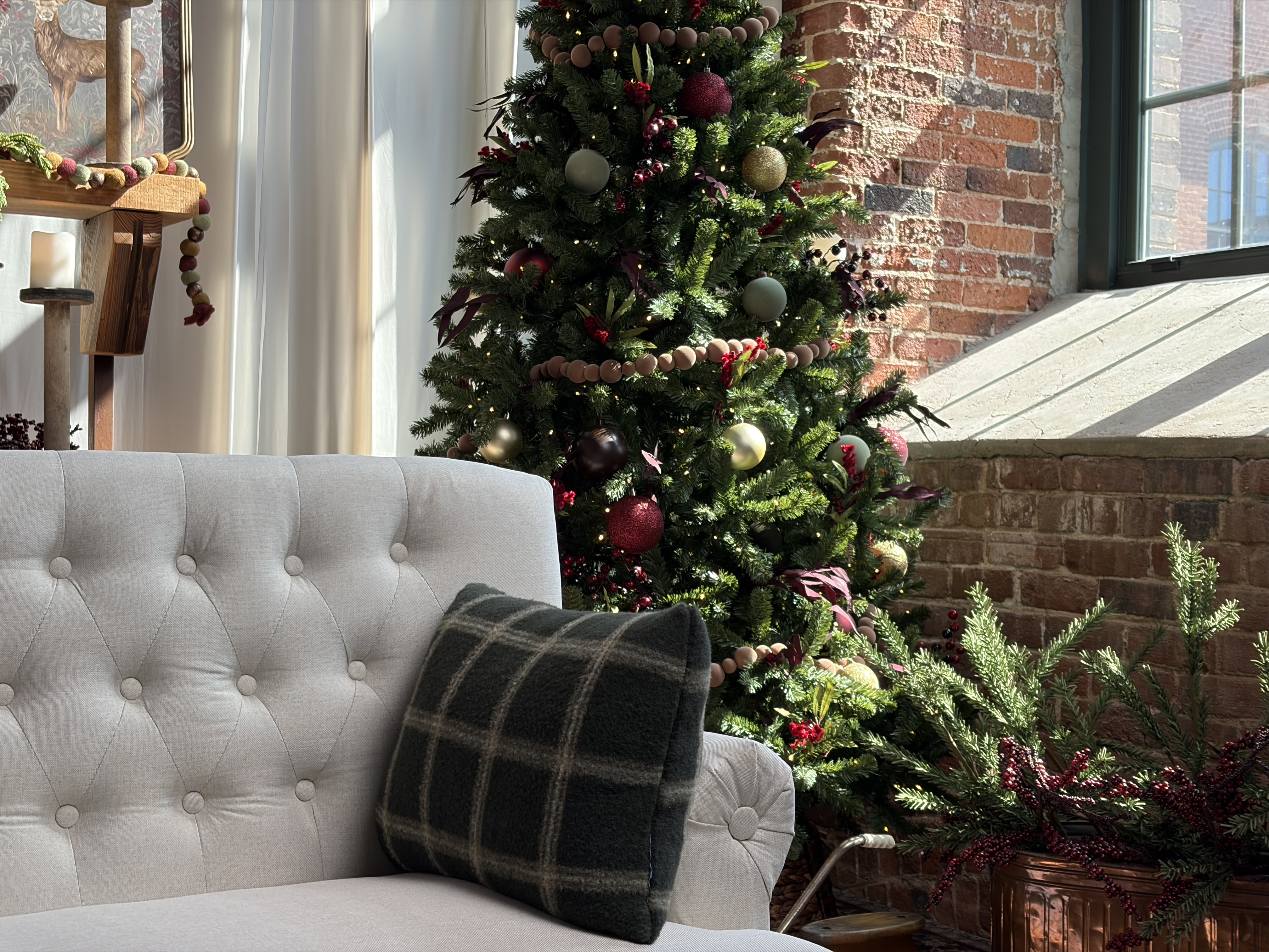 The Alchemy Studios Christmas mini session set, photo 8 of 8