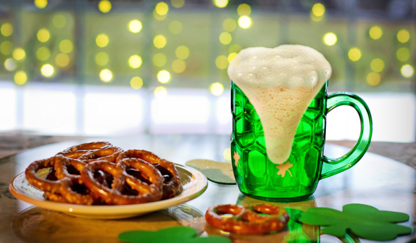 Families watching the St. Patrick’s Day parade on West Street in Annapolis Maryland Families watching the St. Patrick’s Day parade on West Street in Annapolis Maryland