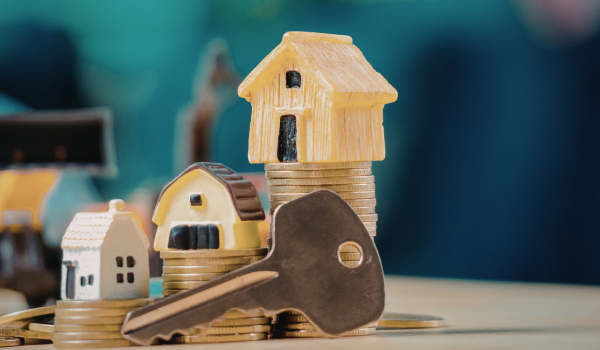 Neighborhood homes in Anne Arundel County showing differences in local housing market trends Neighborhood homes in Anne Arundel County showing differences in local housing market trends