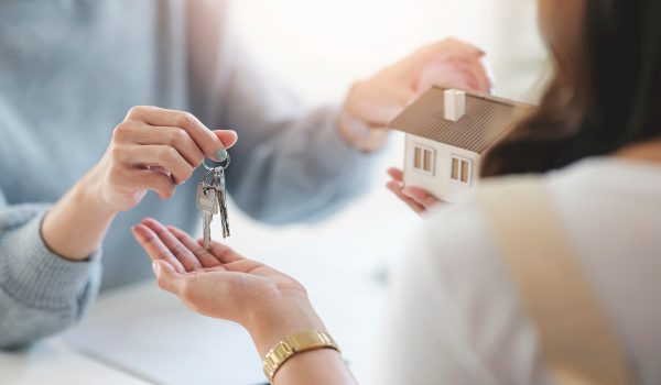 Family searching for more space and a better daily routine through a home move Family searching for more space and a better daily routine through a home move