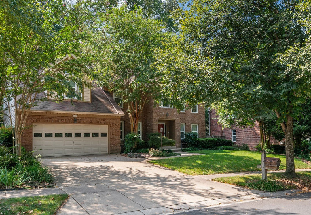 2113 Crossgate Drive 2113 Crossgate Drive