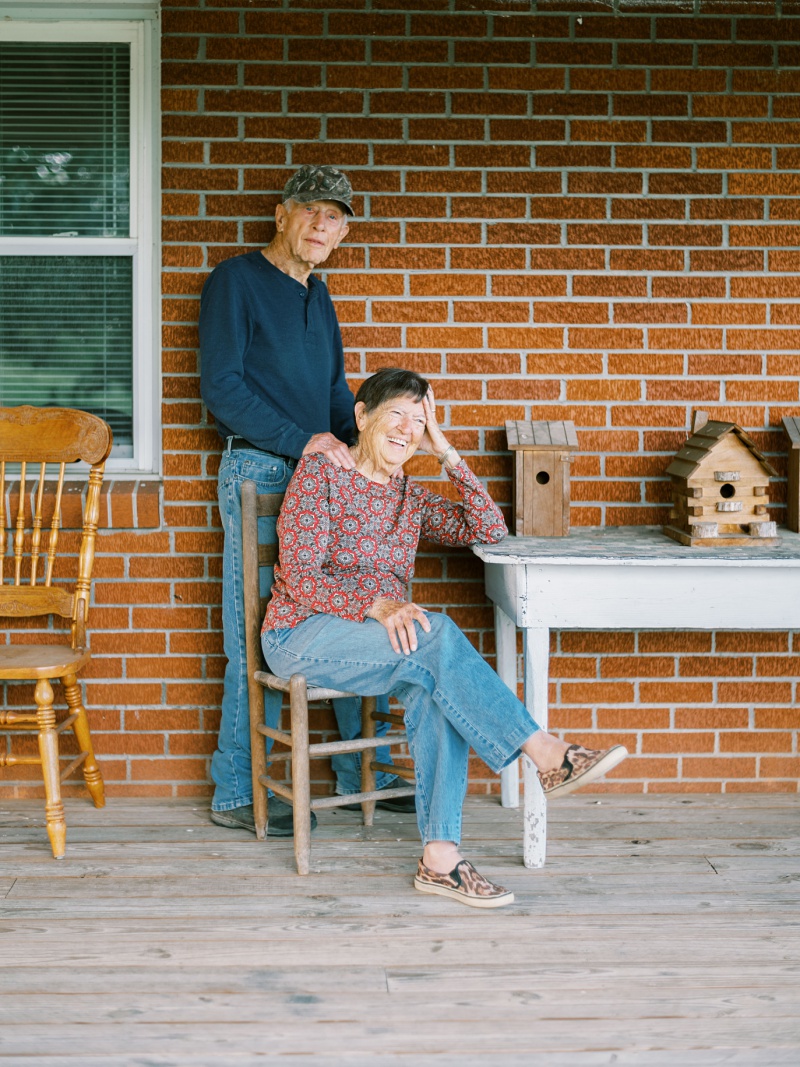 Northeast TN Lifestyle Family Photographer documenting heritage and family traditions