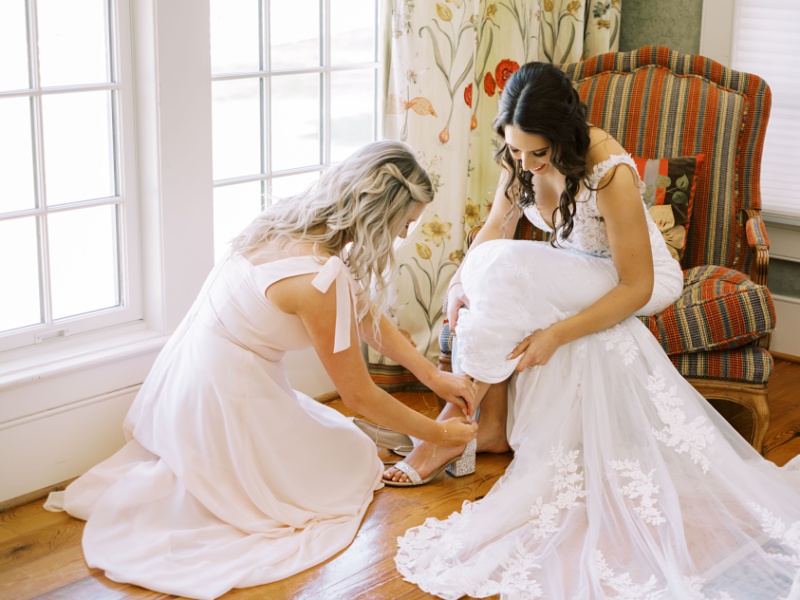 Bride and bridesmaids getting ready