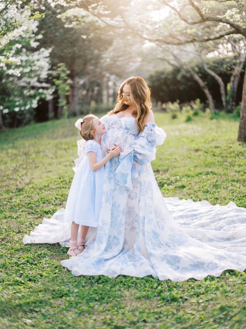 Knoxville maternity photography flowy gown session Knoxville maternity photography flowy gown session