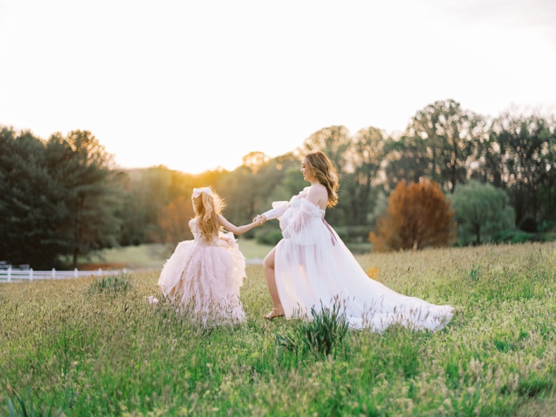 Knoxville TN pregnancy photographer natural light session Knoxville TN pregnancy photographer natural light session