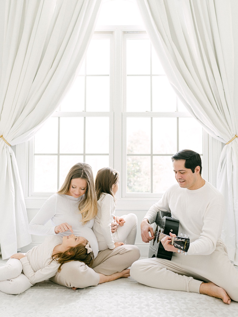 maternity session East Tennessee natural light Johnson City