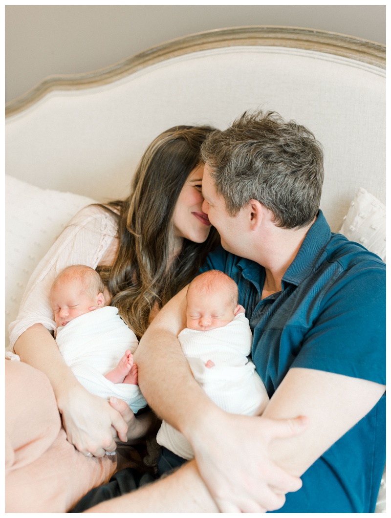 Knoxville newborn photographer soft natural light portraits
