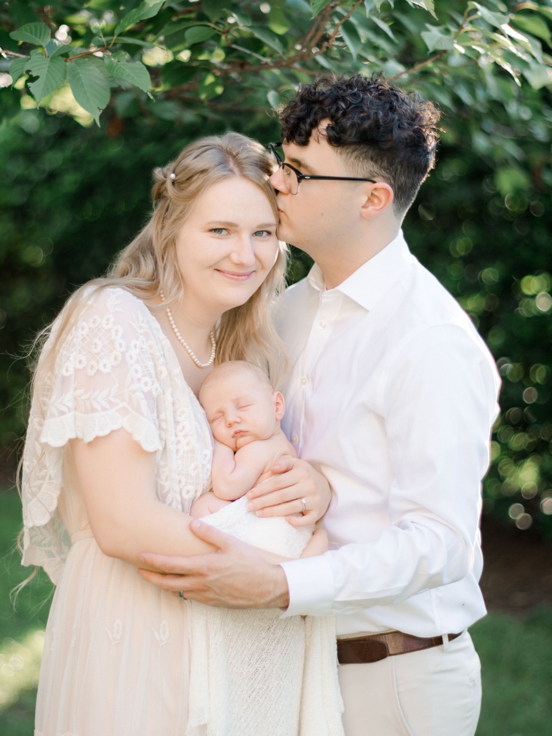 newborn baby photography Johnson City TN lifestyle session