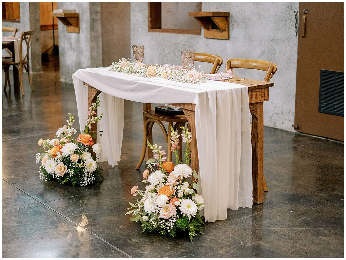 overlook barn wedding reception sweetheart table
