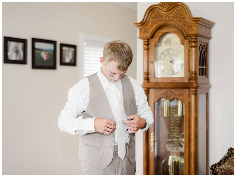 East Tennessee wedding groom prep photography