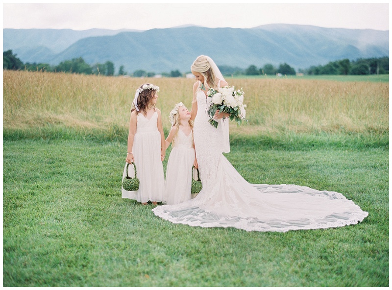 bridal party bridesmaids countryside wedding TN