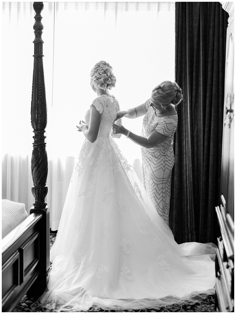 bride getting ready Carnegie Hotel Johnson City TN