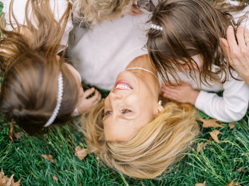 relaxed family photo session Jonesborough TN relaxed family photo session Jonesborough TN