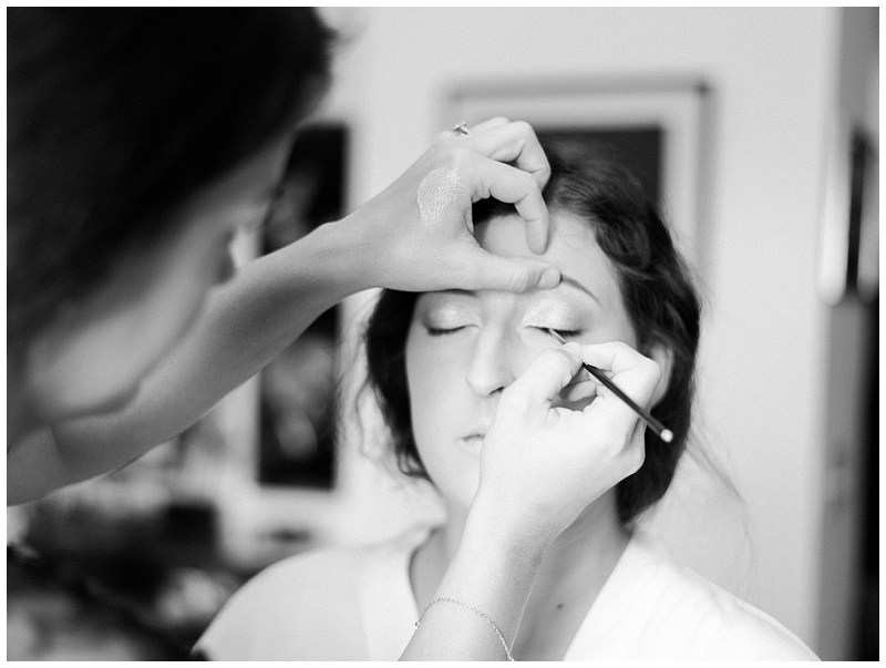 bride getting ready photos Tri-Cities TN wedding photographer