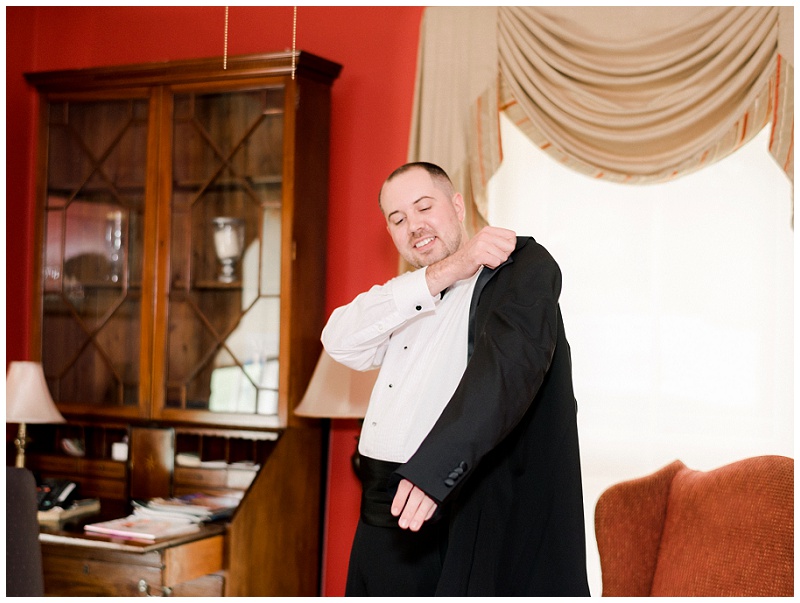 relaxed wedding morning Emory and Henry wedding