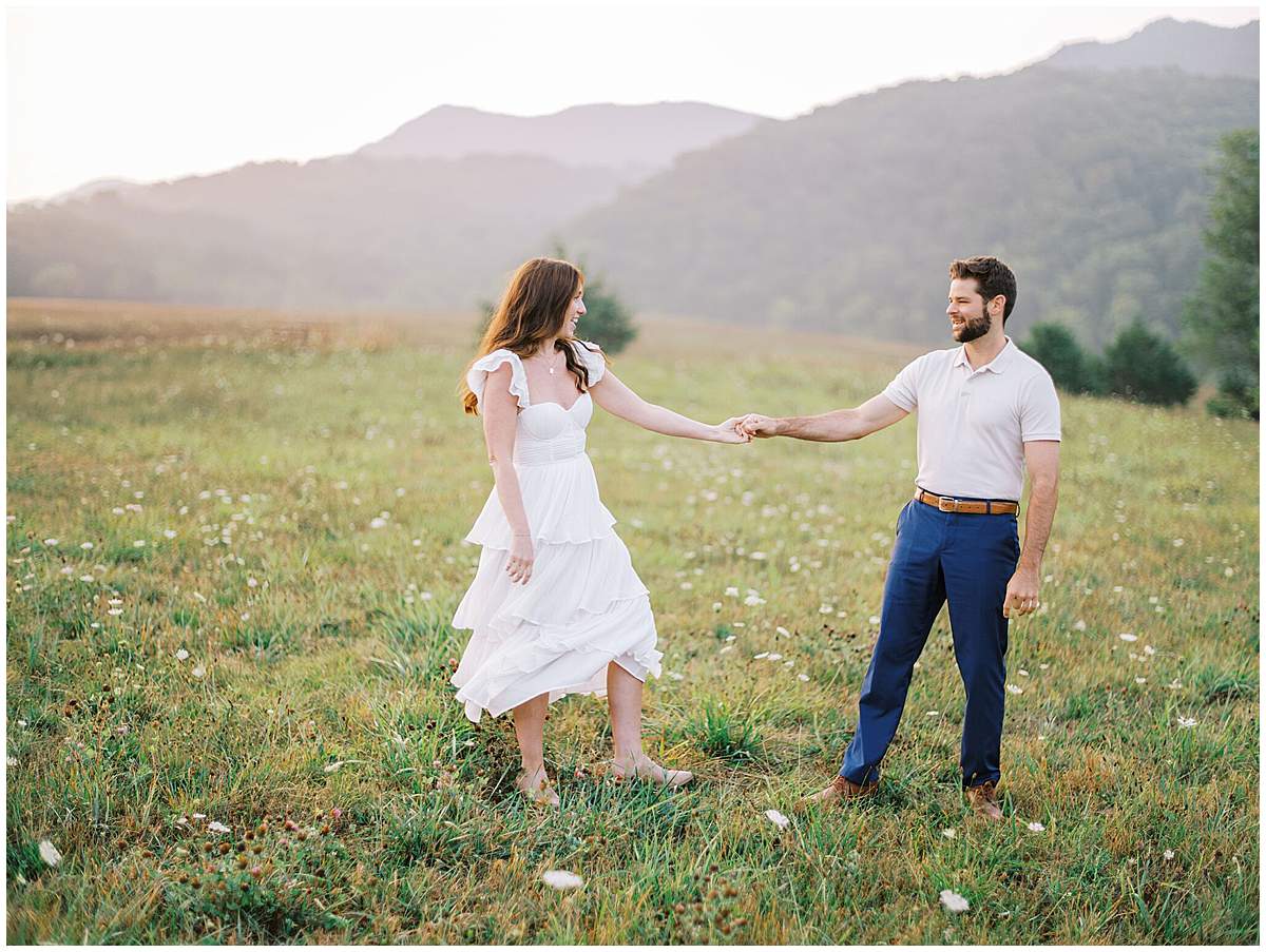 couple golden hour photos Kingsport TN