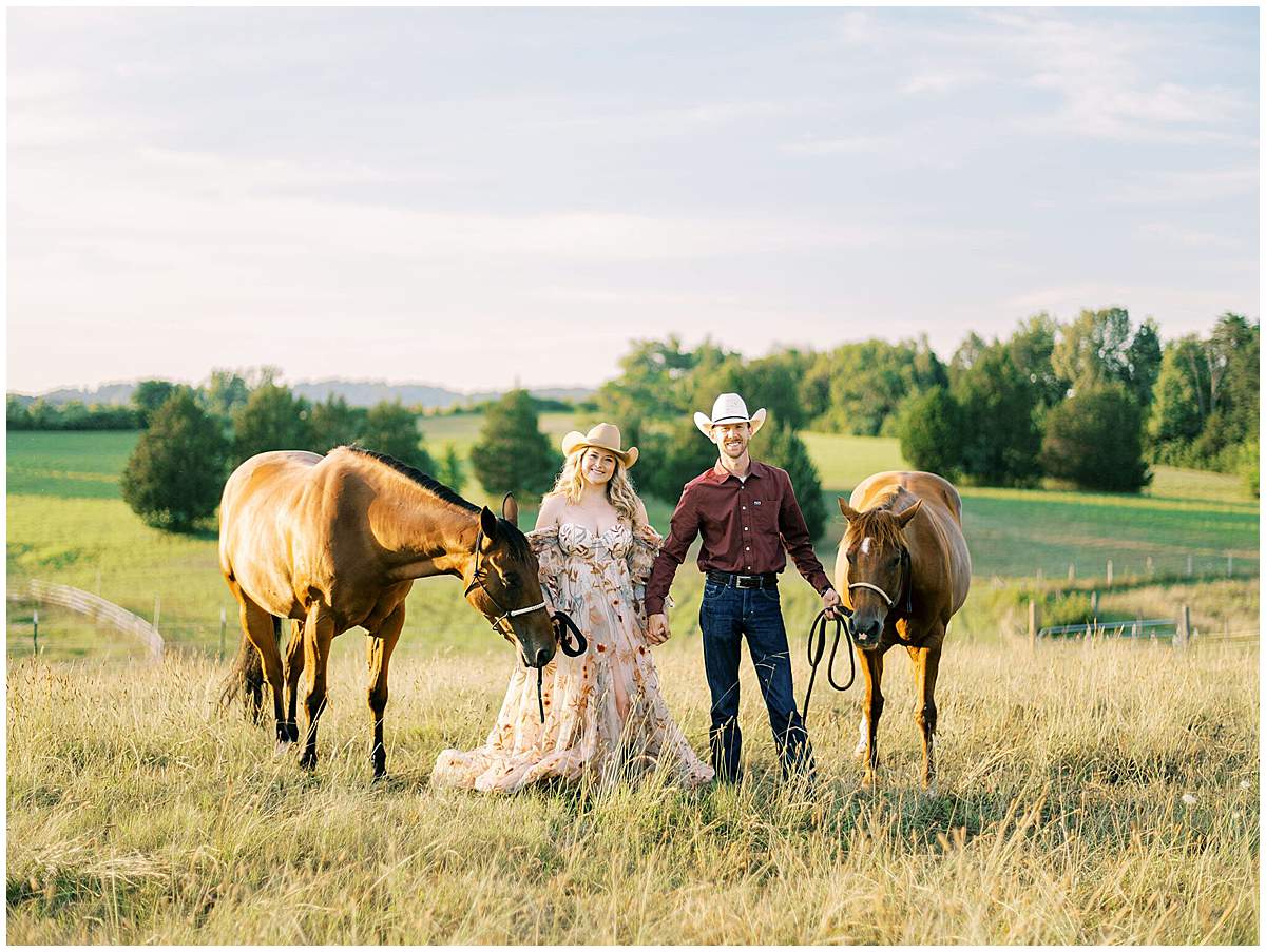 Knoxville TN engagement session with horse in countryside