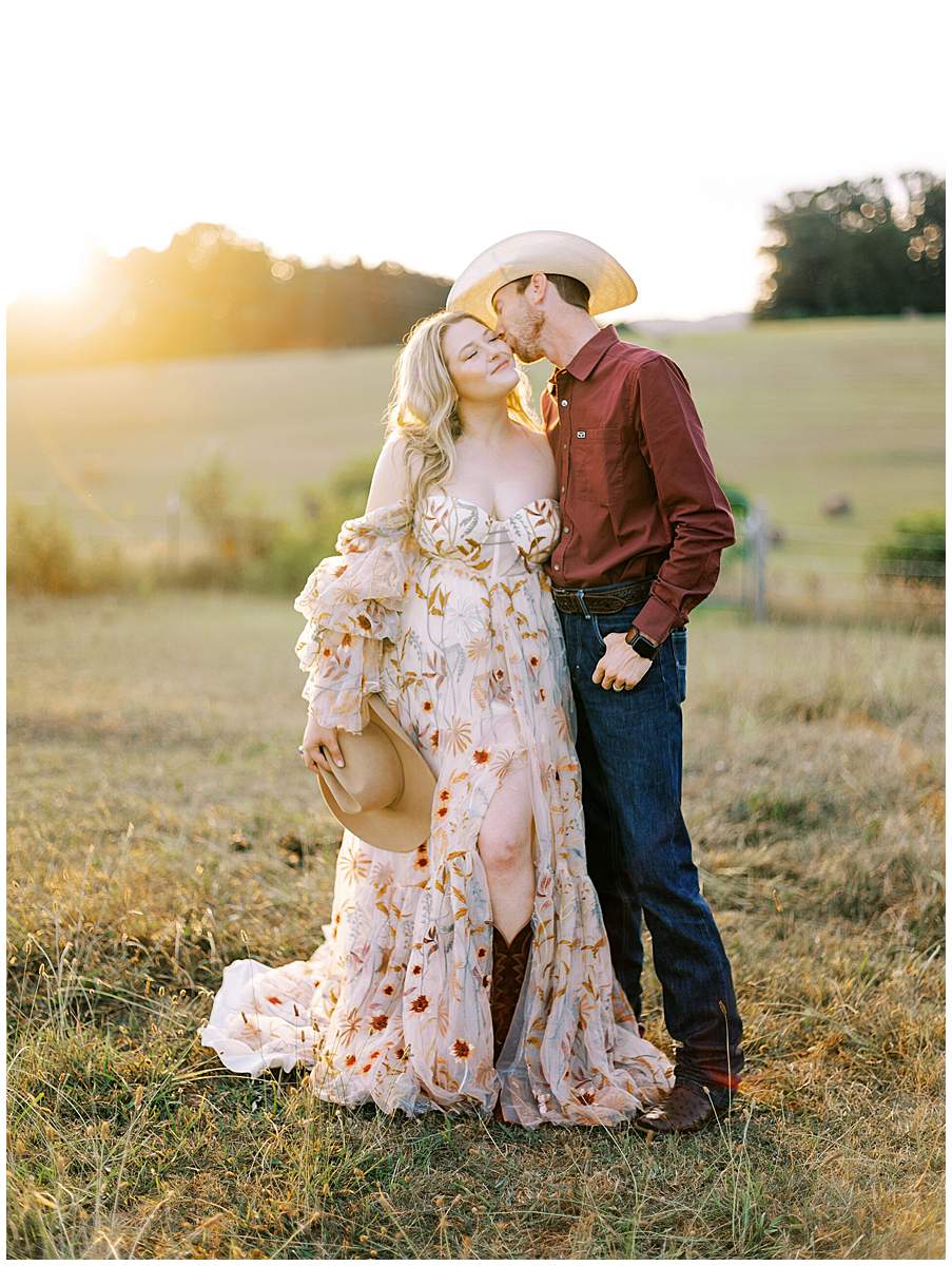 East Tennessee engagement session with horse and couple