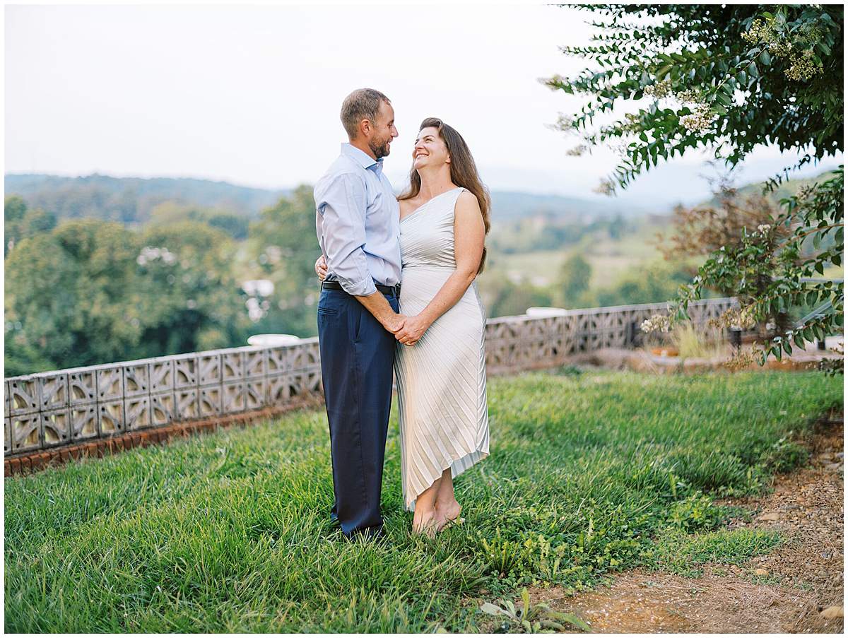 romantic cabin photos engagement session Tennessee mountains