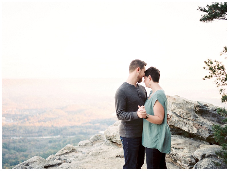 chattanooga tn engagement photographers sunset rock overlook session