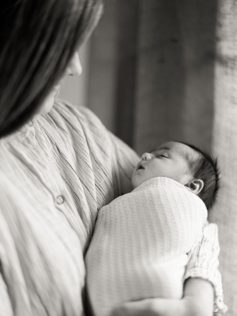 kingsport tn newborn photography in home baby session