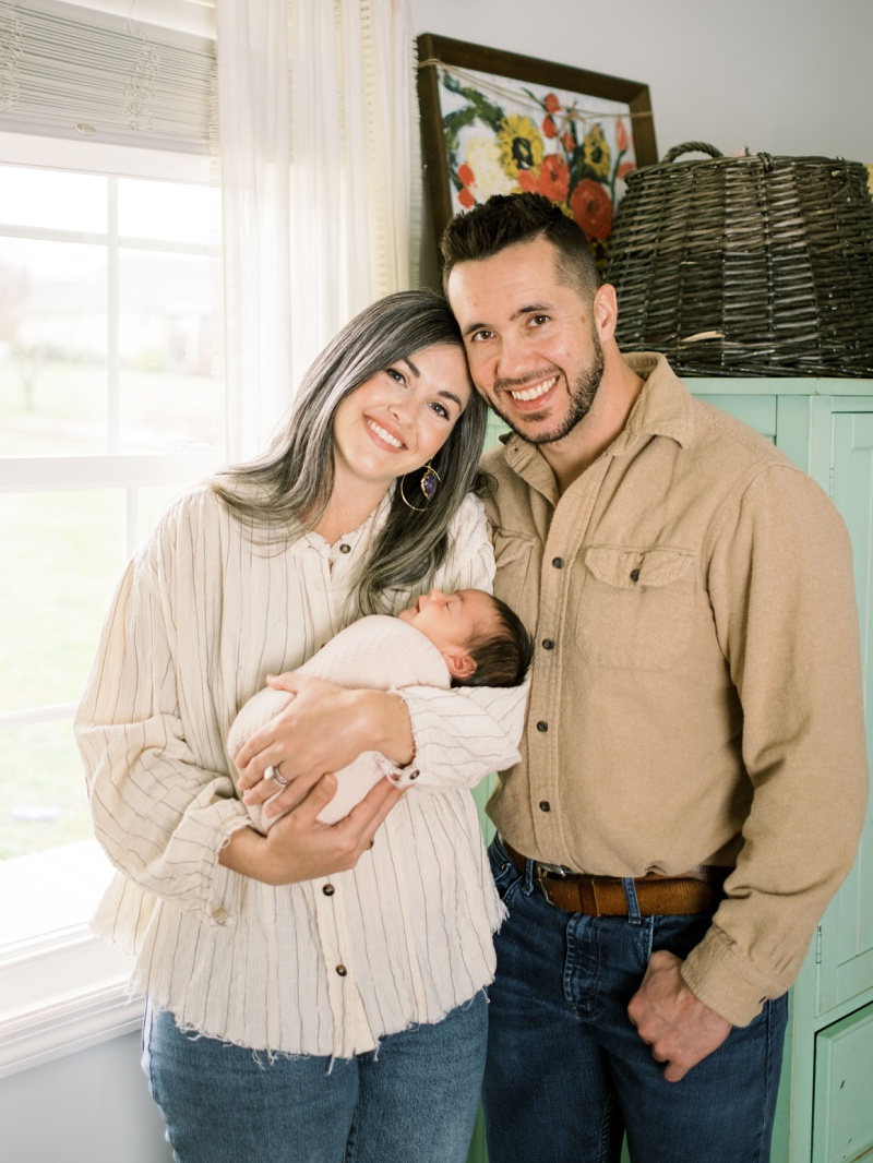 tri cities tn newborn photographer studio lighting in home session