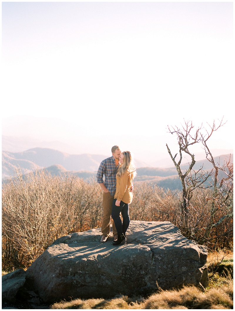 roan mountain tn engagement photographer couple mountain session roan mountain tn engagement photographer couple mountain session