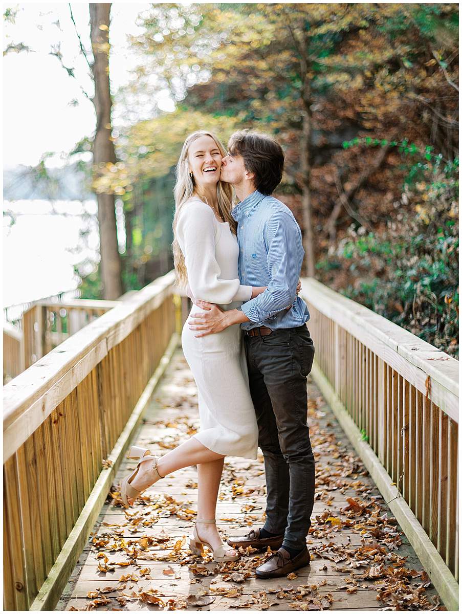 relaxed engagement session east tennessee couple laughing photos relaxed engagement session east tennessee couple laughing photos