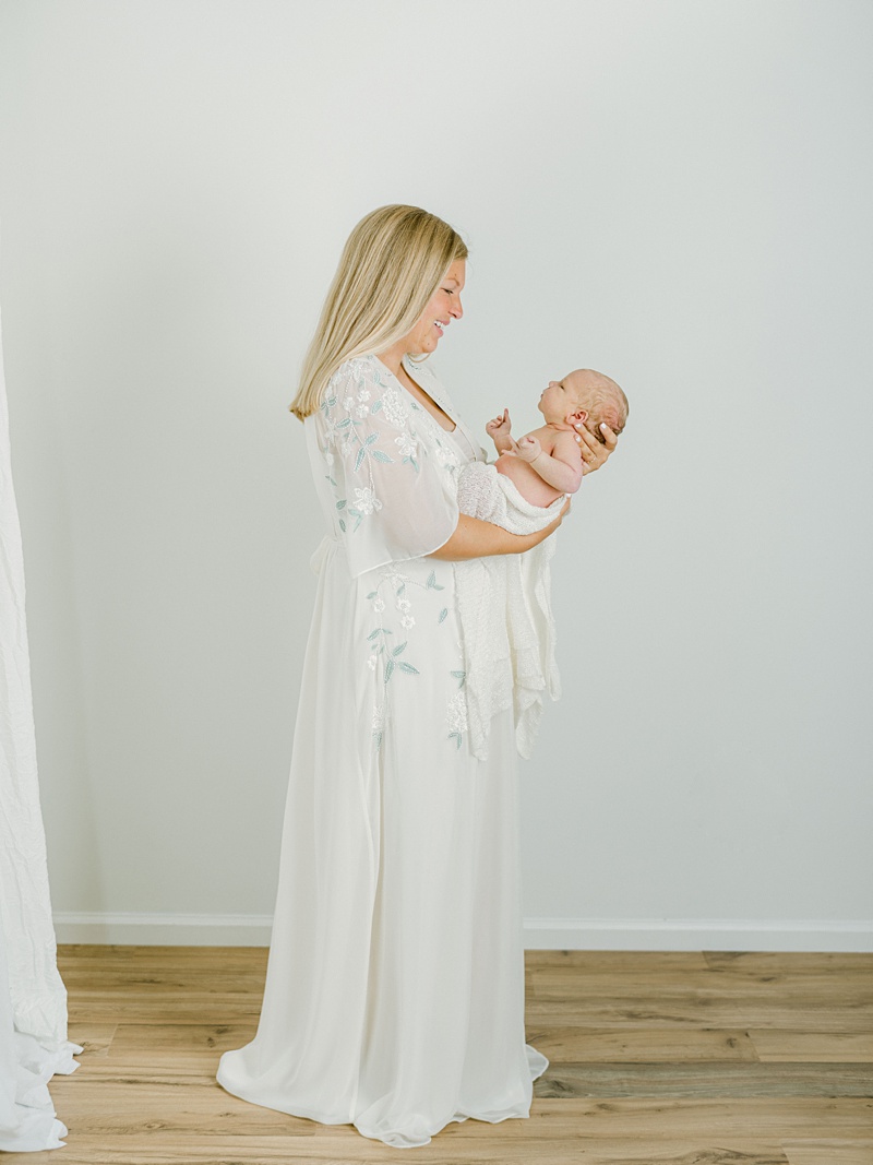 baby atlas newborn session tri cities tn cozy family photos baby atlas newborn session tri cities tn cozy family photos