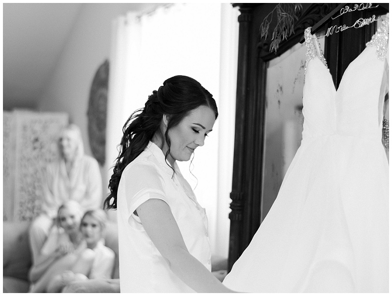 bride getting ready Ramble Creek bridal suite natural light