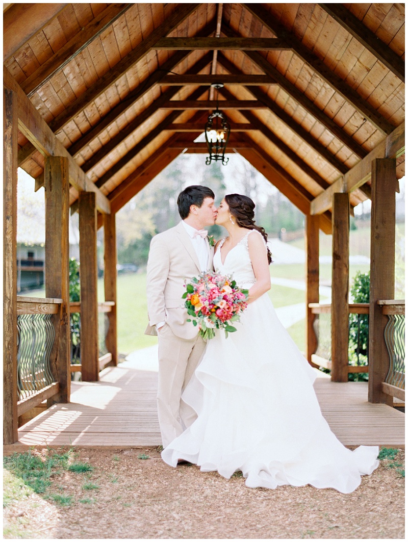 newlywed portraits Athens TN venue