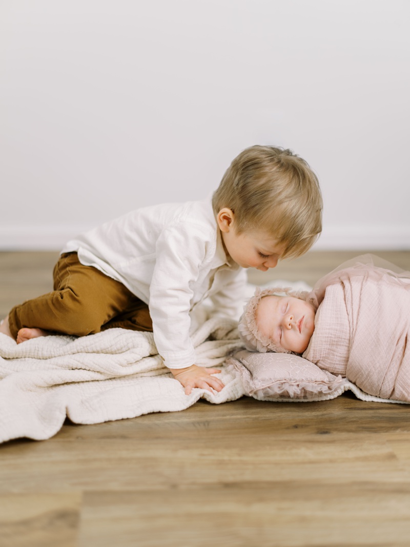 Johnson City TN newborn and sibling portraits