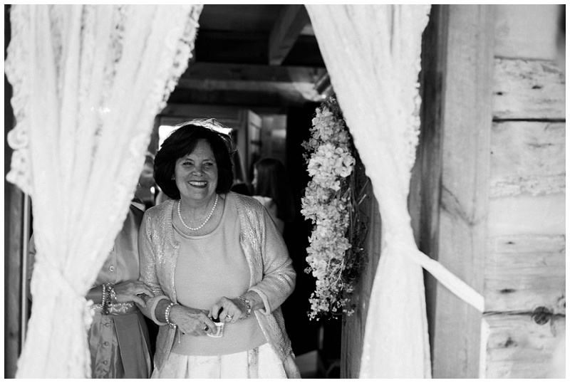 backyard wedding getting ready photos Tennessee photographer