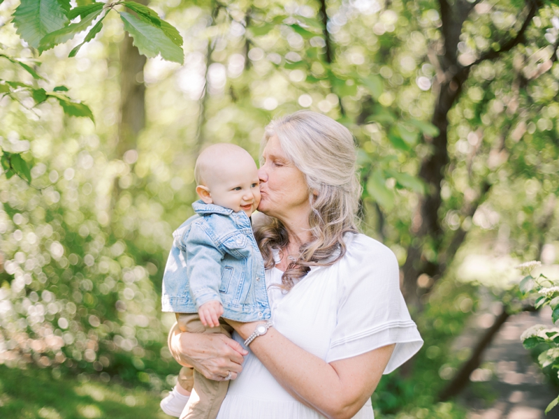 neutral color palette for family photos Tri-Cities TN
