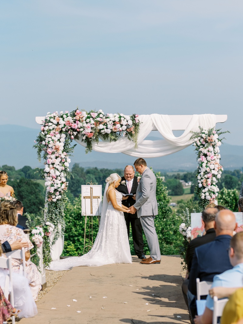 Wedding ceremony in East Tennessee countryside