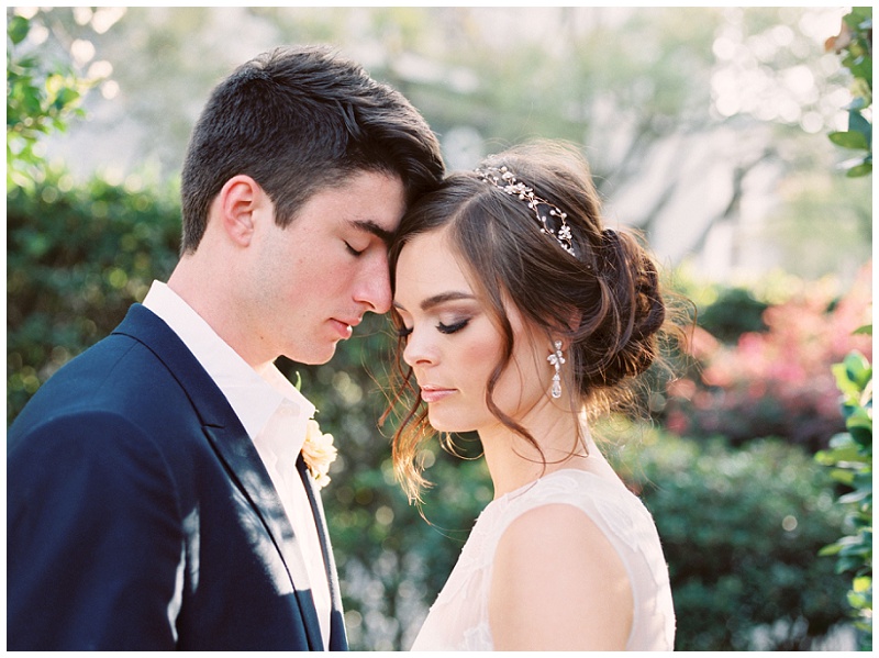 Romantic couple portrait at River Oaks Garden Club