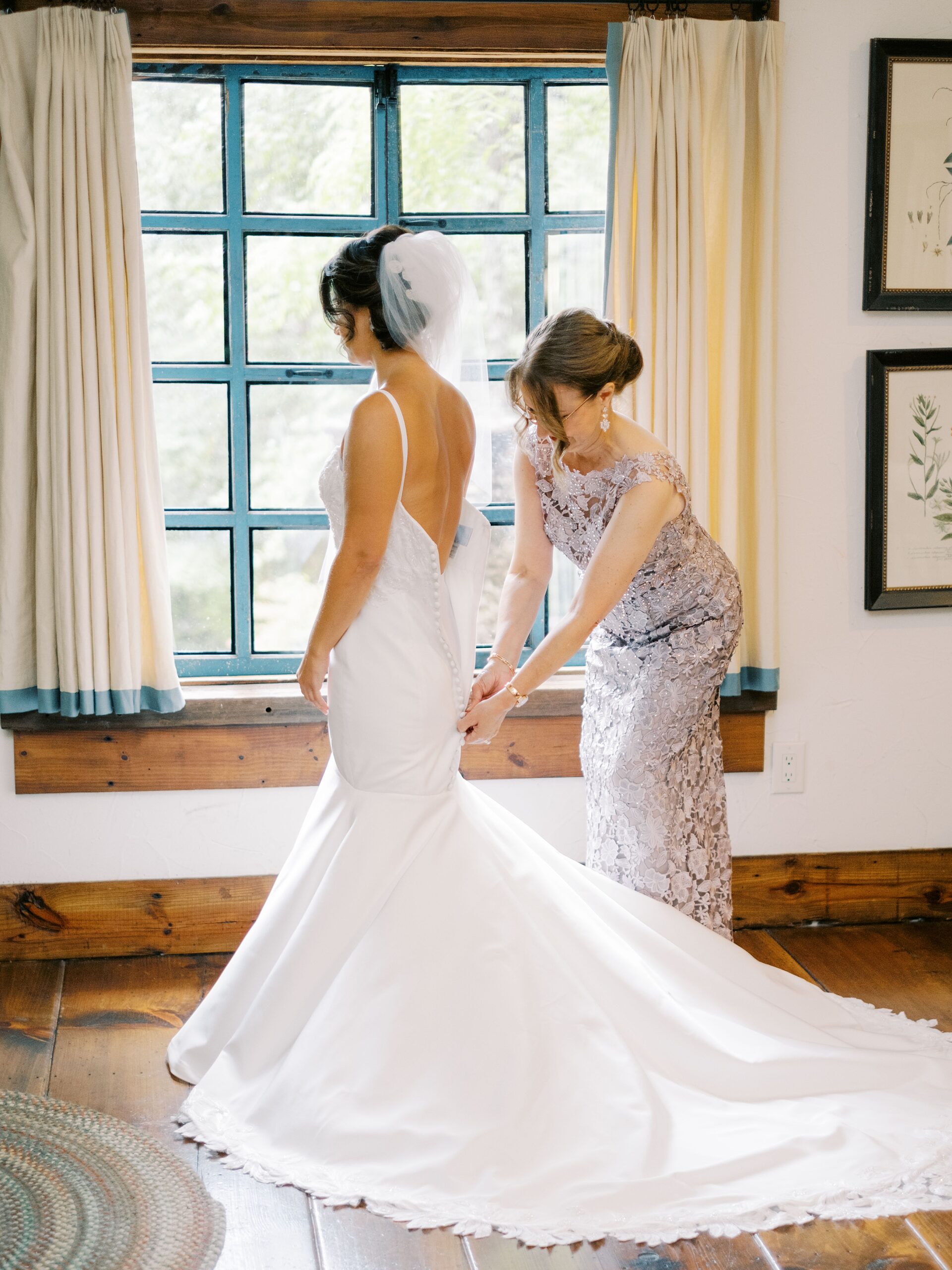 Bride getting ready at The Vineyards at Betty’s Creek Sylva NC