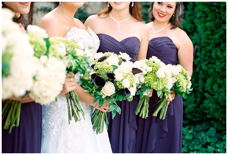 Fun bridal party photos at Blountville venue