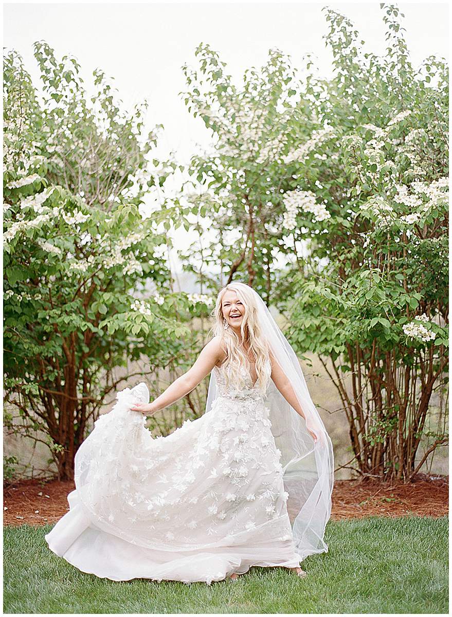 Bride portrait at Chateau Selah