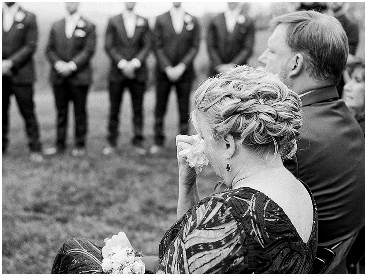 Outdoor ceremony at Tennessee wedding venue