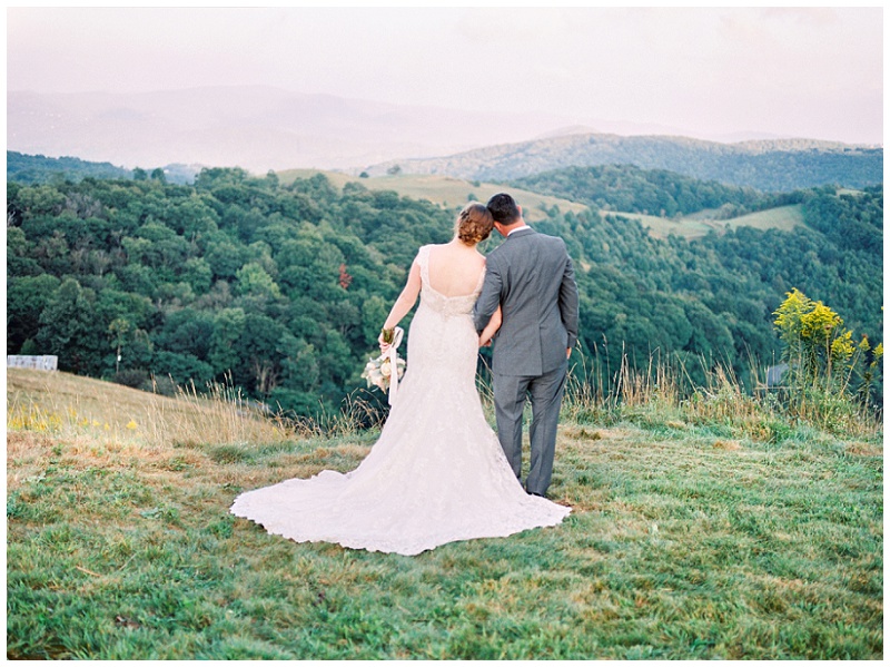 intimate mountain wedding couple photography