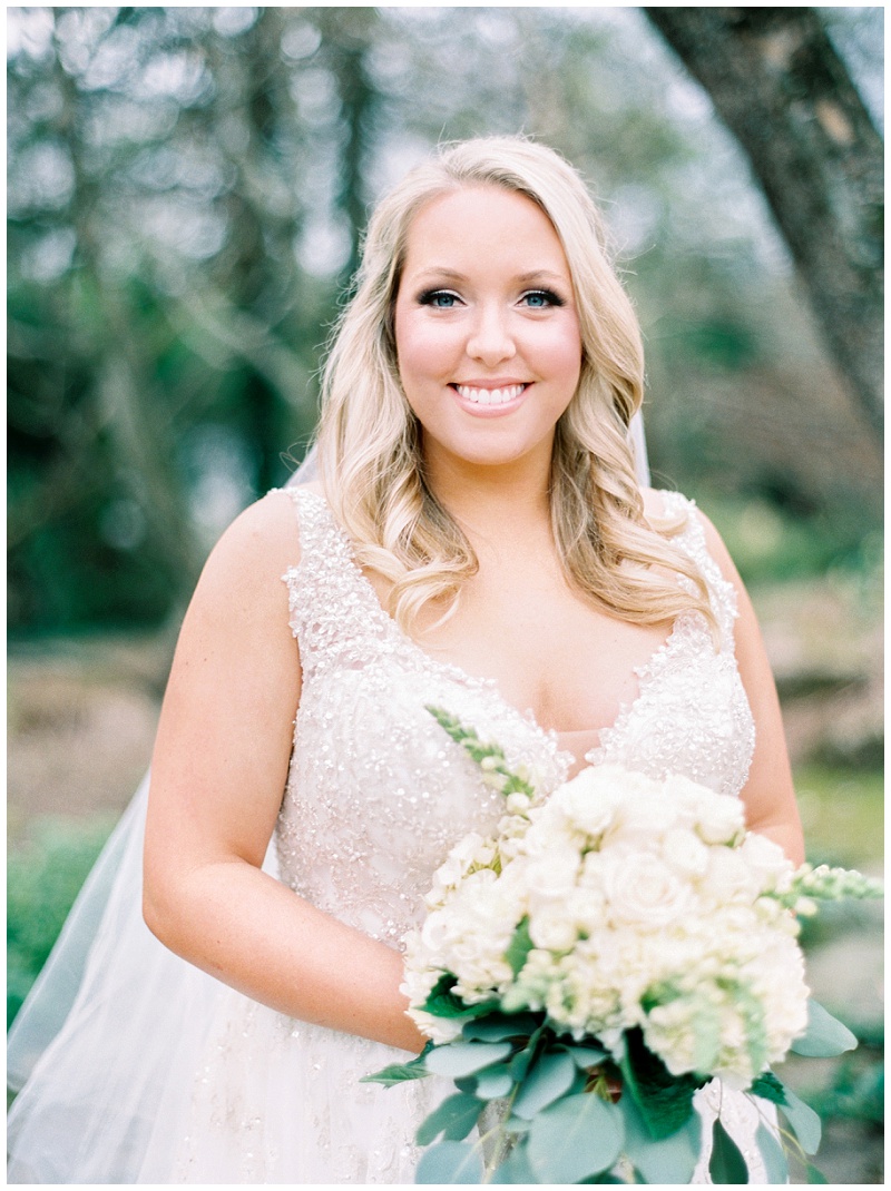 romantic snowy wedding portraits Tennessee